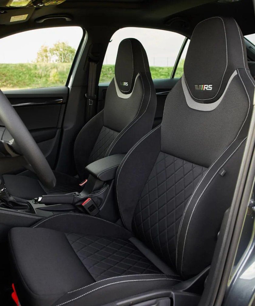 Октавия RS 2015 салон