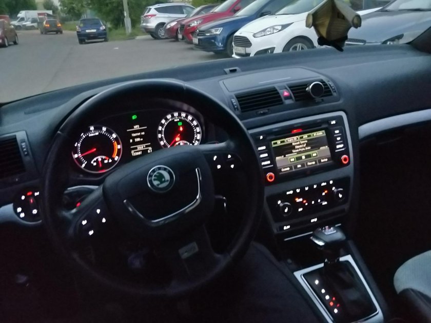 Octavia RS 2010 салон