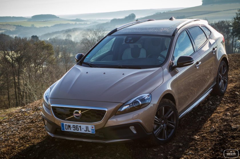 Volvo v40 Cross Country