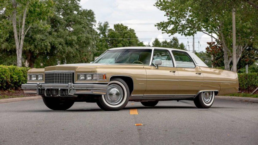 Cadillac fleetwood brougham 1974