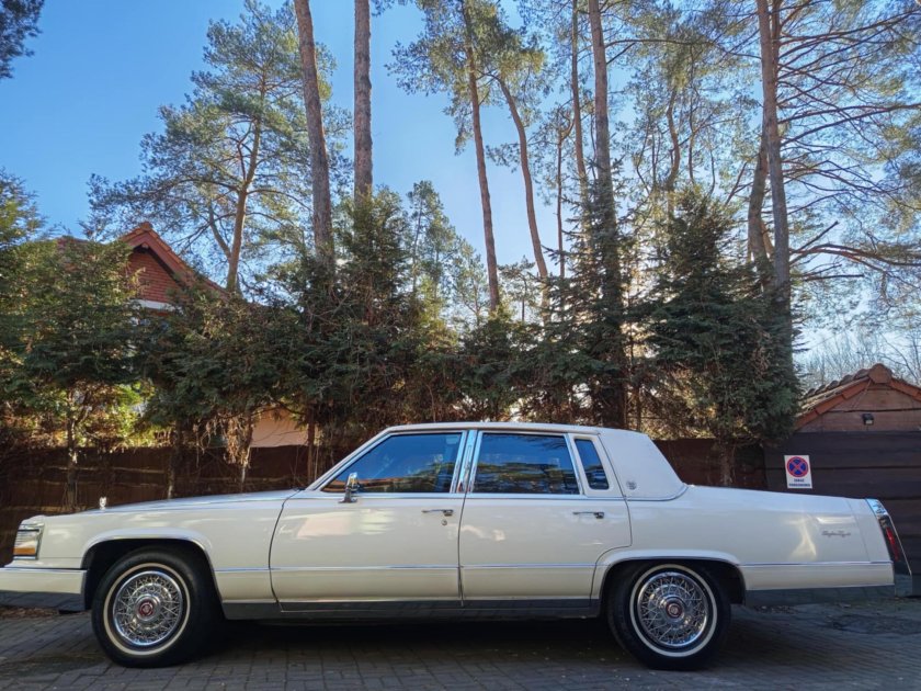 1988 cadillac fleetwood brougham