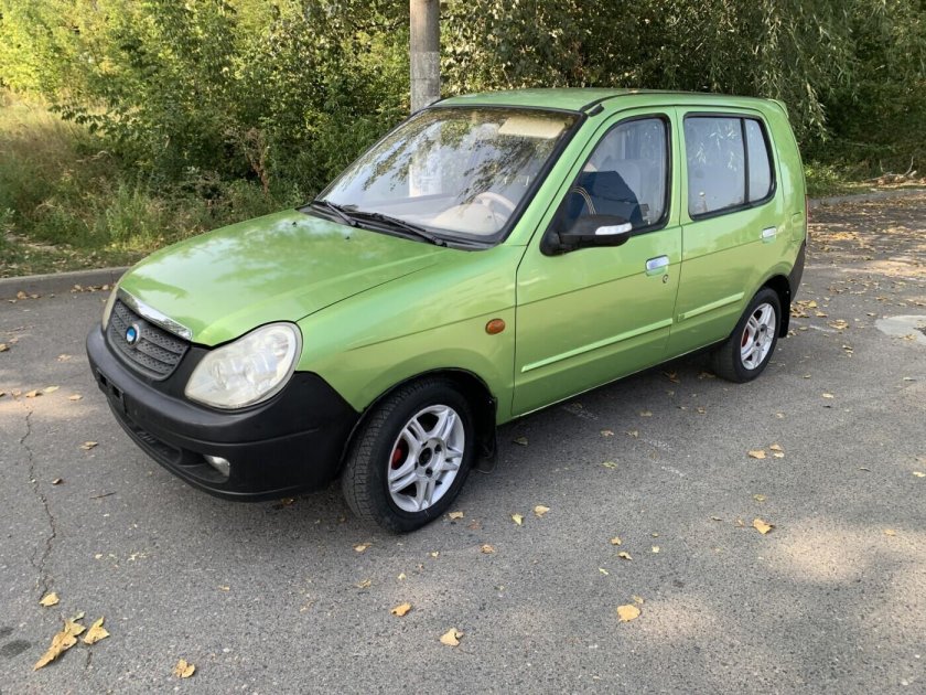 Byd flyer зеленая