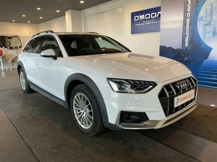 Ауди Олроуд 2021