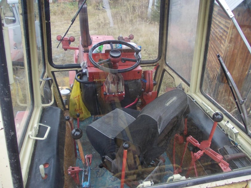 Органы управления ЮМЗ 6кл экскаватор