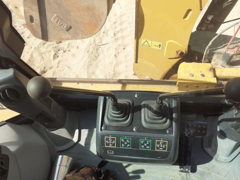 Панель управления Caterpillar 428 d