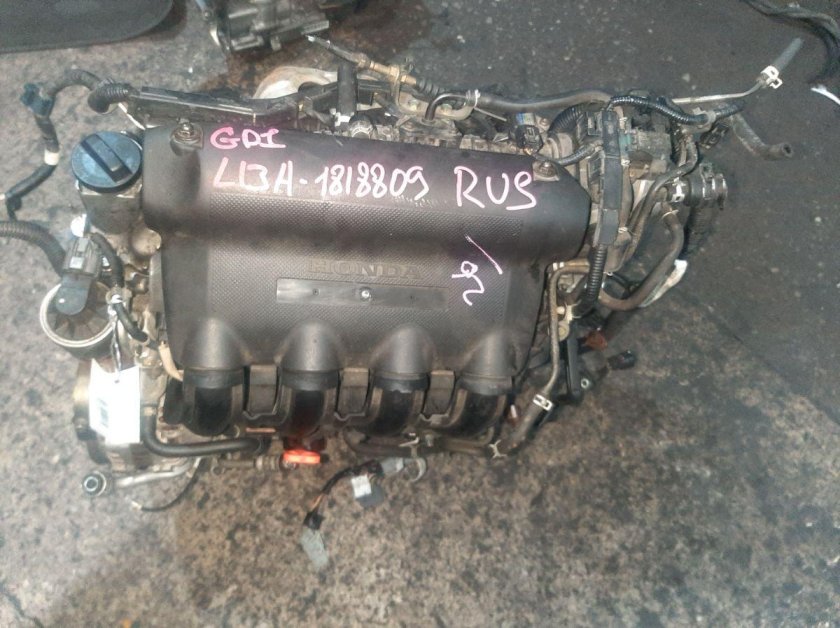 Номер двигателя Honda Fit gd2