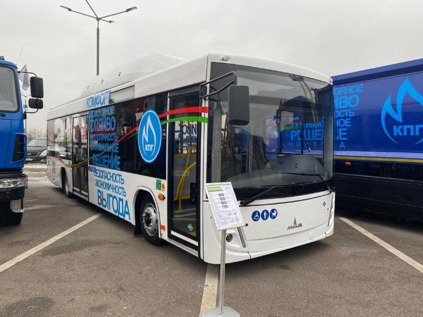 Автобус маз