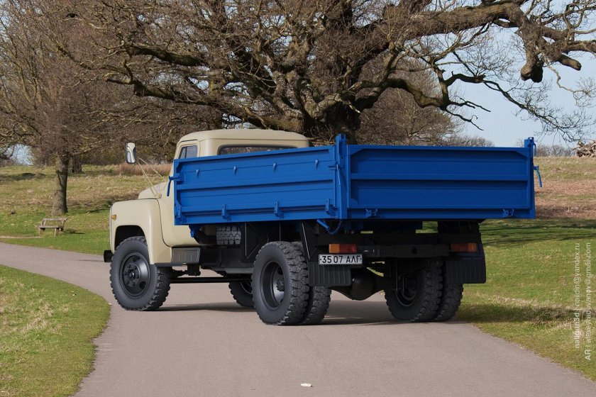 САЗ-3507 самосвал