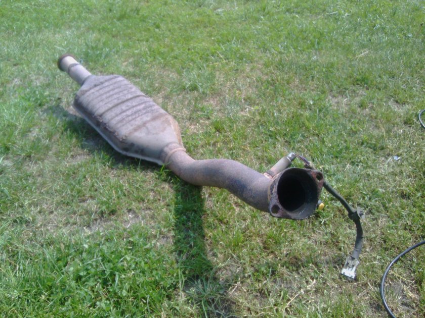 Выхлопная система Пежо 406