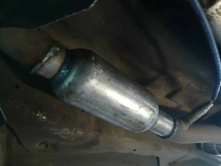 Катализатор Пежо 406 1.8