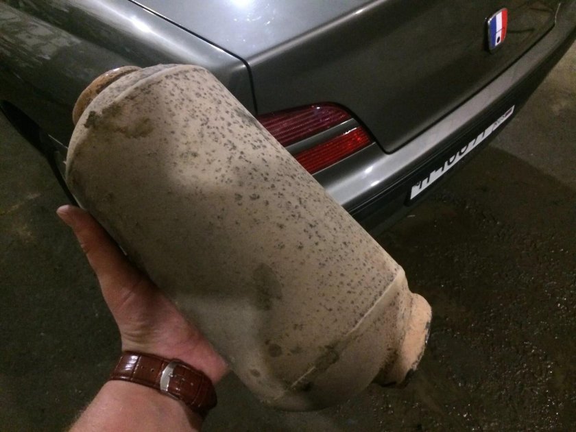 Катализатор Пежо 406 1.8