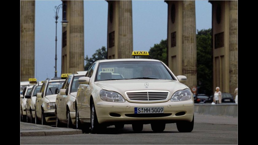 Мерседес 220 такси