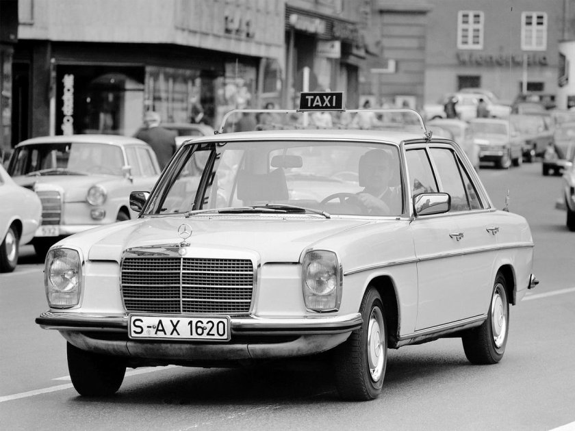 Mercedes Benz 240d