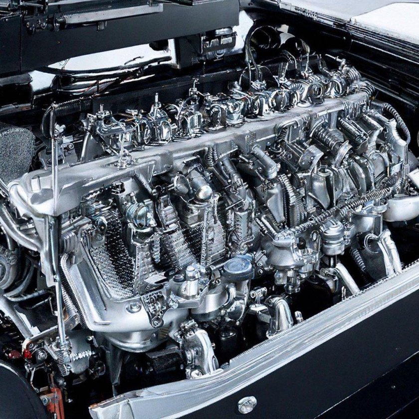 Рядный 12 цилиндровый двигатель