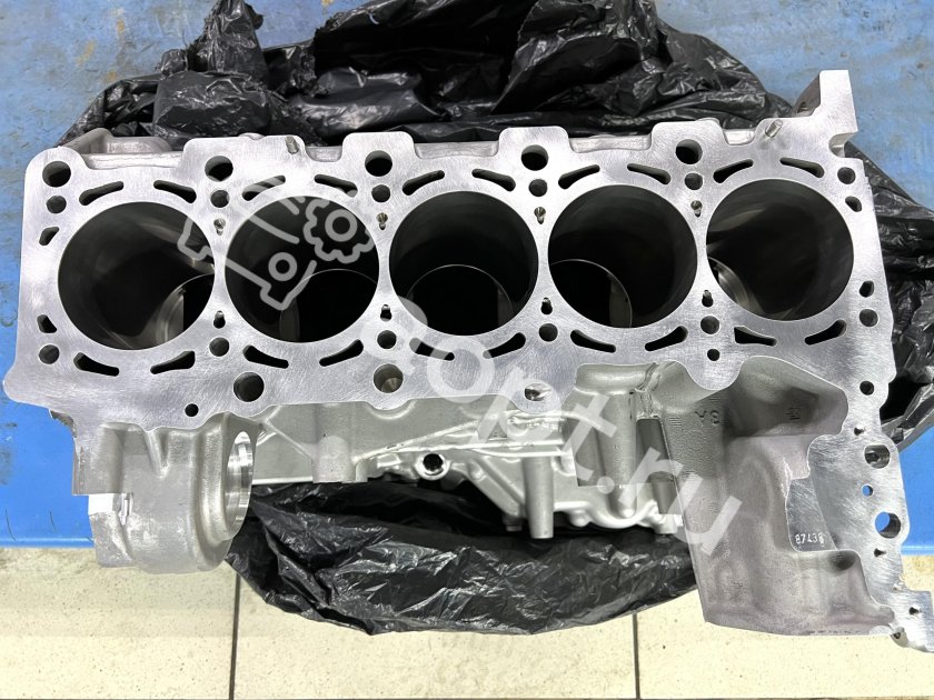 Рядный 5 цилиндровый двигатель Audi