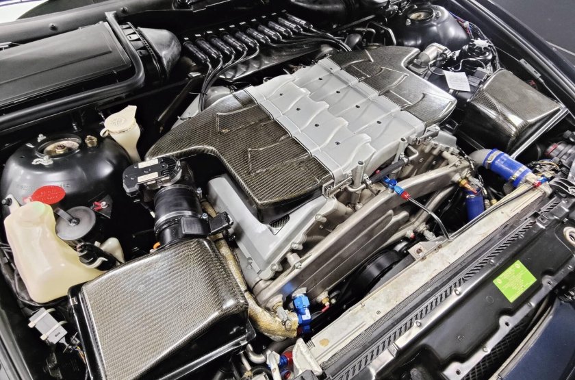 12 Цилиндровый БМВ