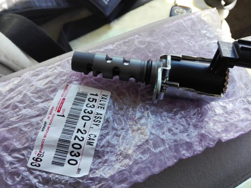 Клапан VVT- I Тойота Авенсис 2 1.8