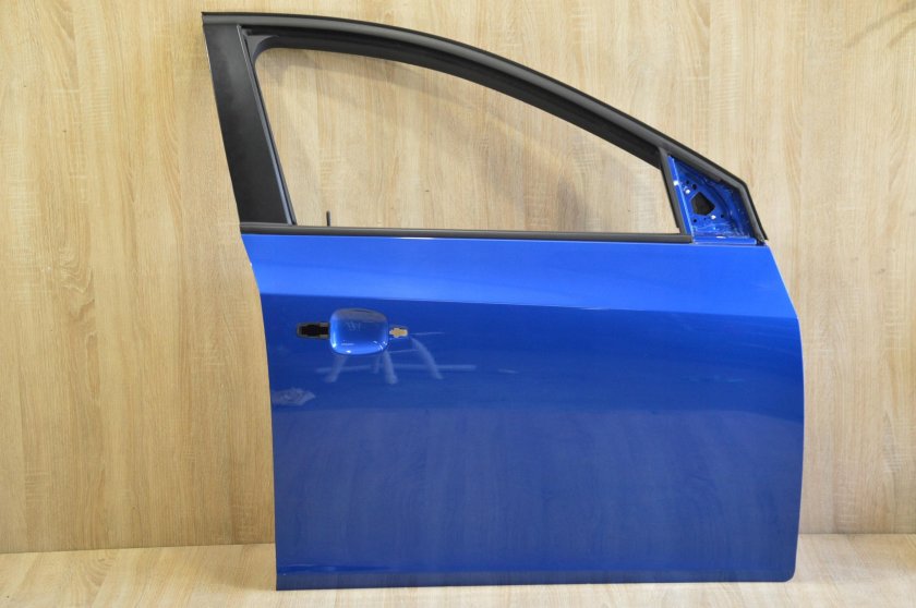 Передняя дверь Шевроле Круз