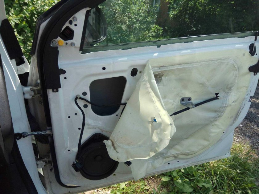 Разбор двери Шевроле Круз