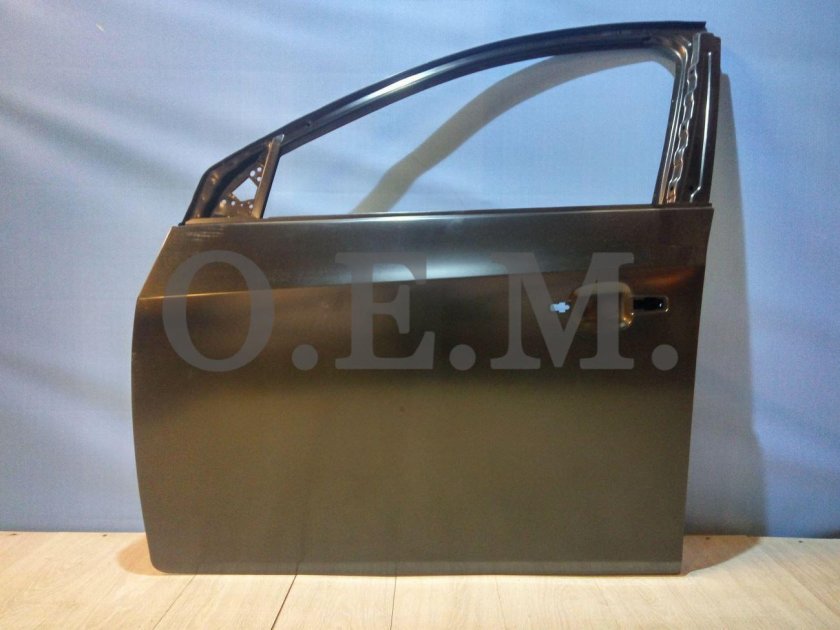 Дверь передняя левая Шевроле Круз