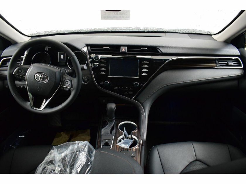 Камри 70 комплектация Элеганс