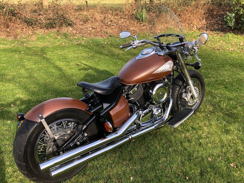 Yamaha drag star 650 bobber