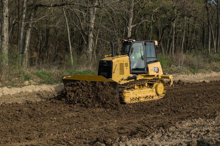 Бульдозер Cat d6
