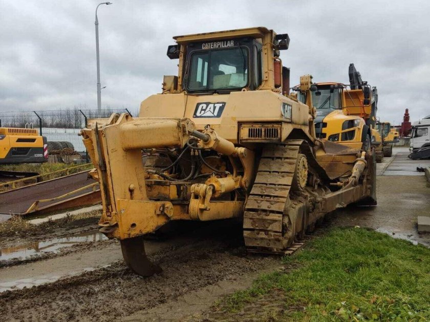 Бульдозер caterpillar d9