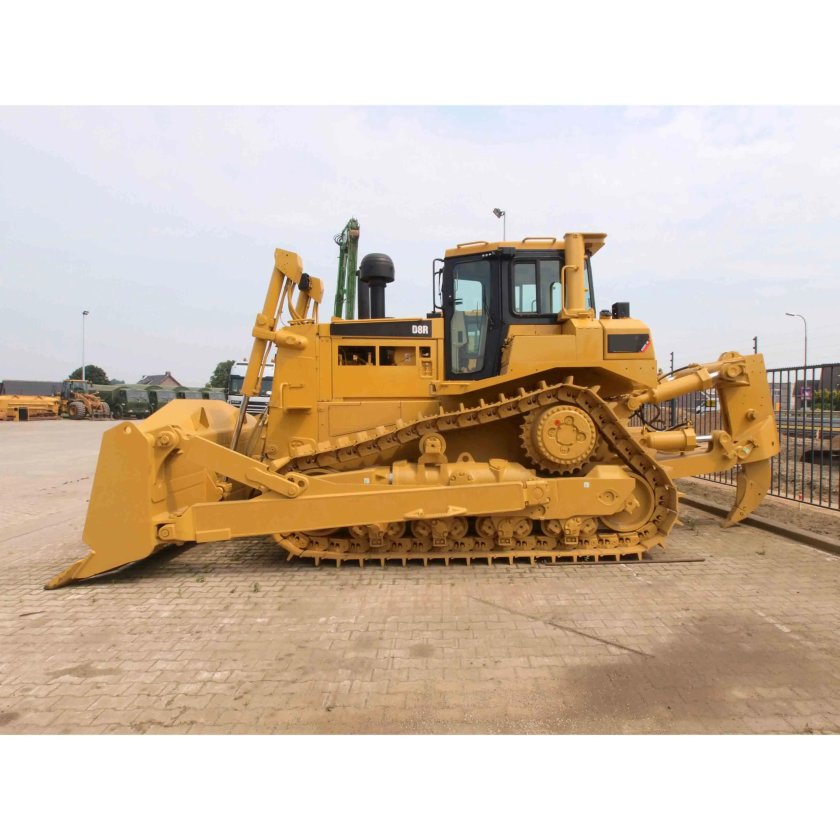 Бульдозер Cat d8r