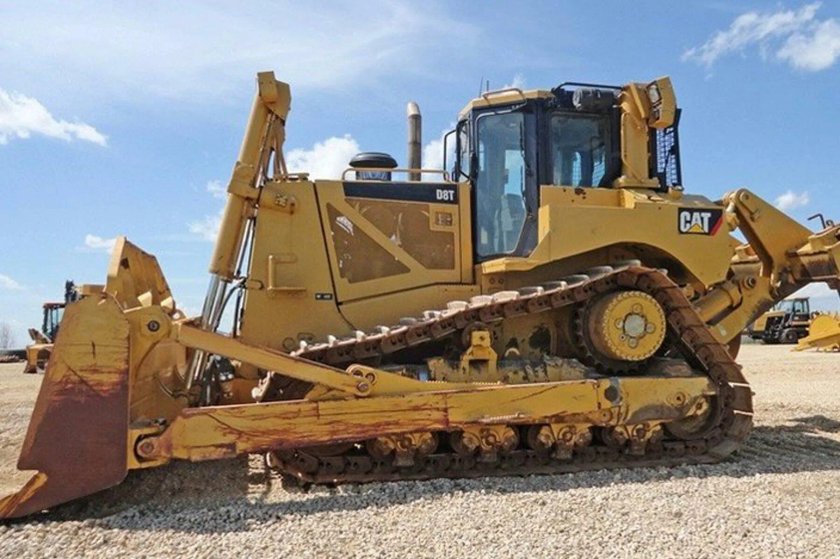 Бульдозер Cat d8