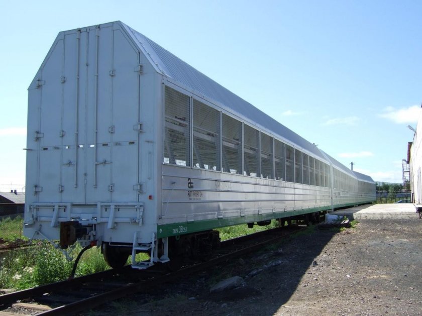 Вагон-автомобилевоз 11-1835