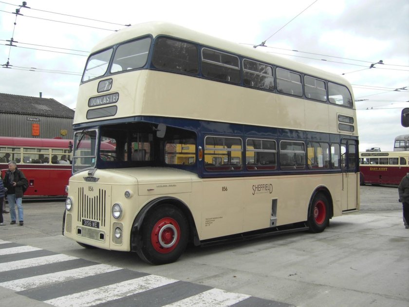 Двухэтажные автобусы