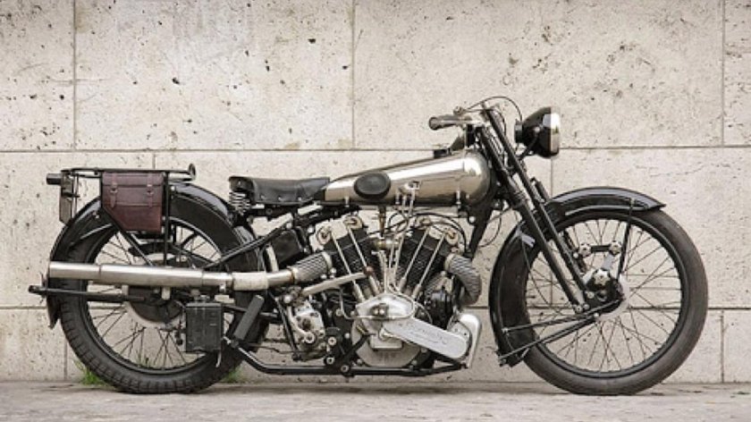 Brough Superior ss100