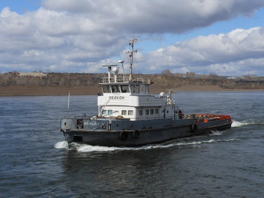 Буксир-толкач р-14