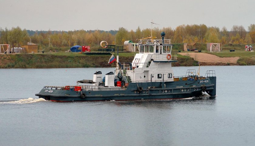 Буксир-толкач РТ-300