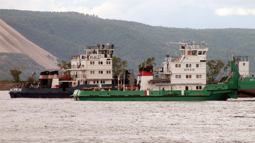 Буксир толкач типа БТП