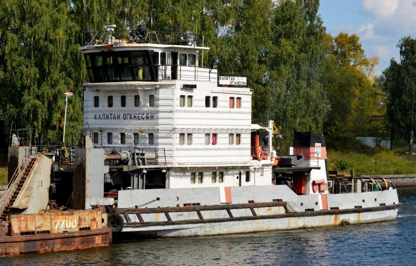 Буксир-толкач проекта 81200 БТО