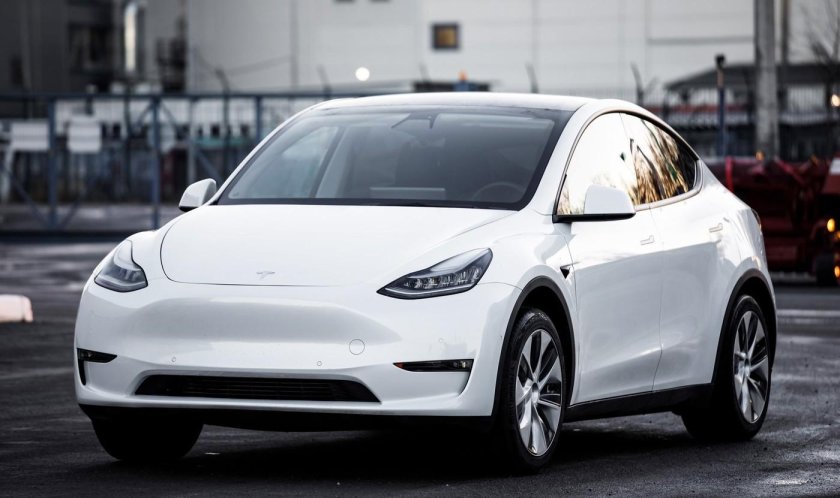 Тойота Тесла