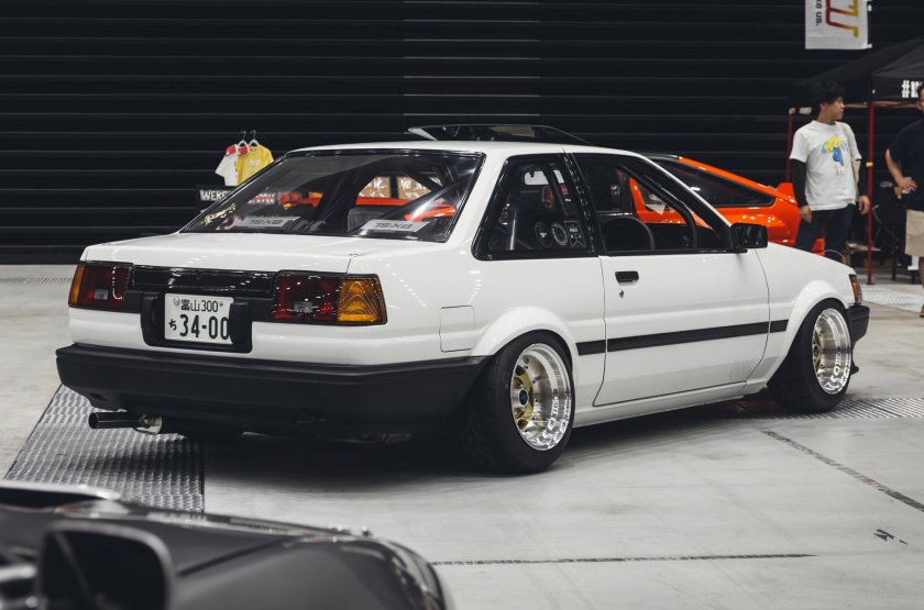 Toyota Corolla заднеприводная