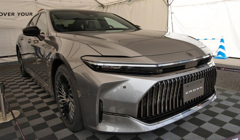 Тойота Краун 2022