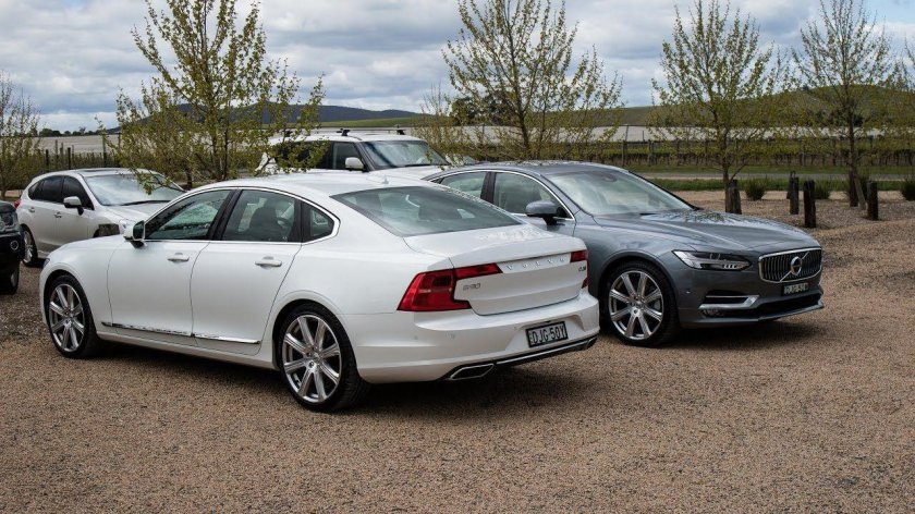 Volvo s90 White