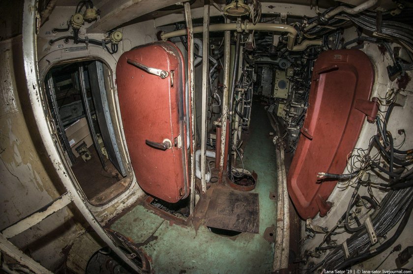Реакторный отсек подводной лодки к 19