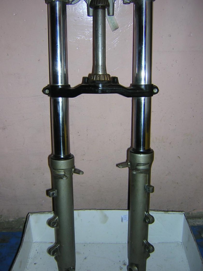 Вилка передняя Ямаха FZX 250