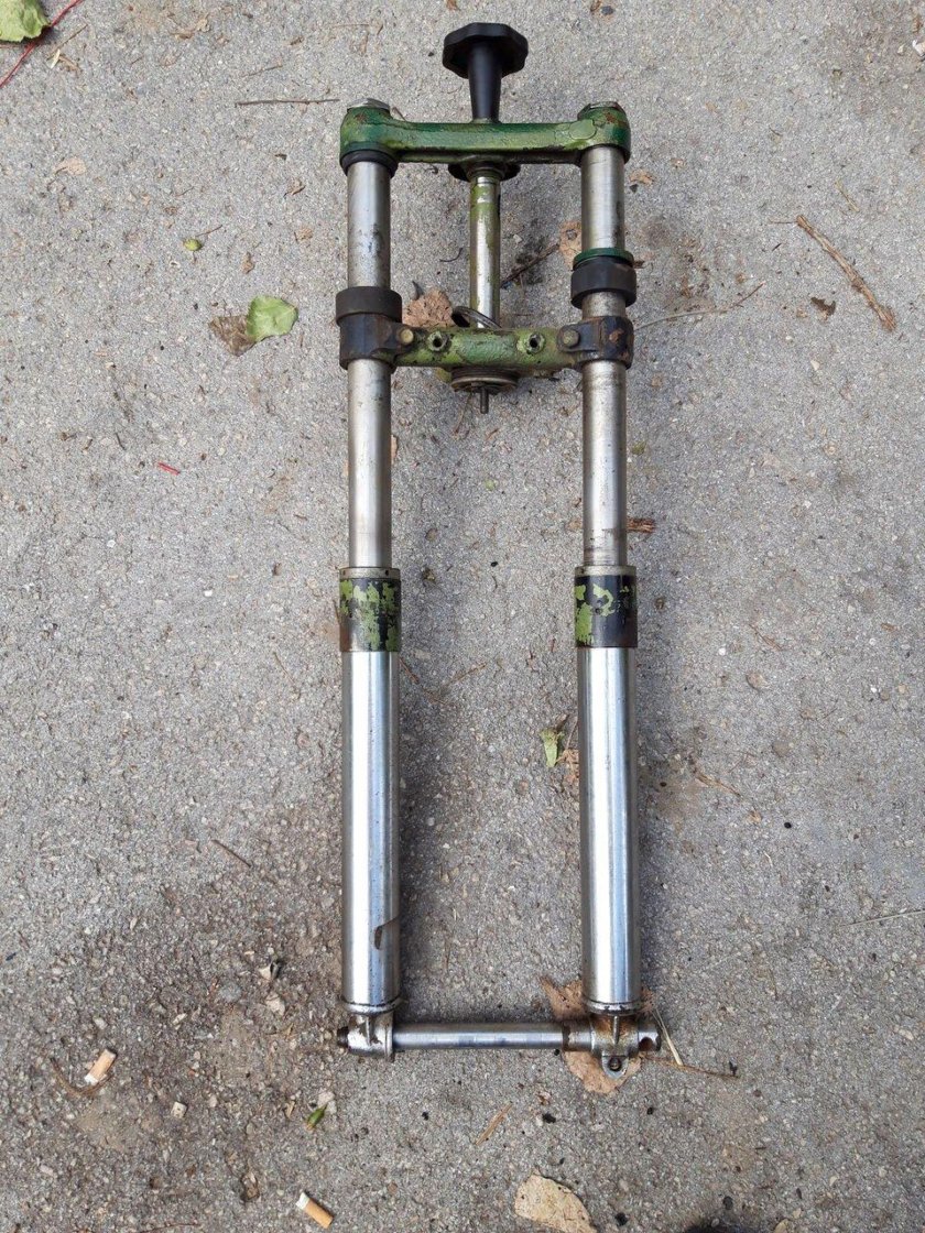 Передняя вилка мотоцикла Урал