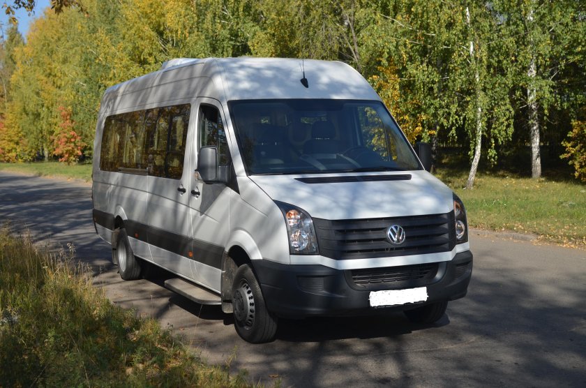 Микроавтобус Фольксваген Крафтер белый