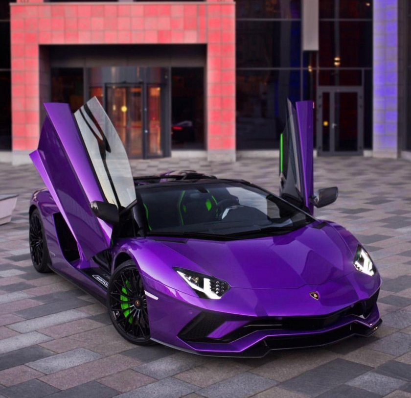 Lamborghini Aventador lp700-4 фиолетовый