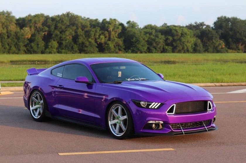 Форд Мустанг 2020 фиолетовый