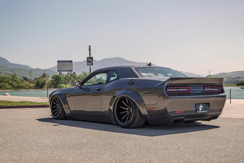 Dodge Challenger 2018 Custom