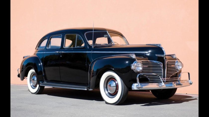 1941 Dodge Custom sedan