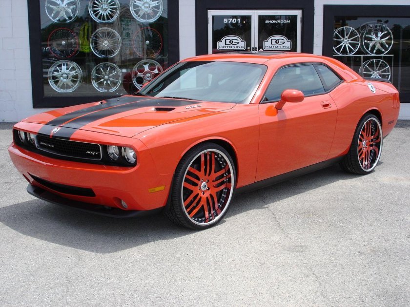 Додж Челленджер